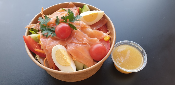 Snack’n Nem – Salade saumon fumé